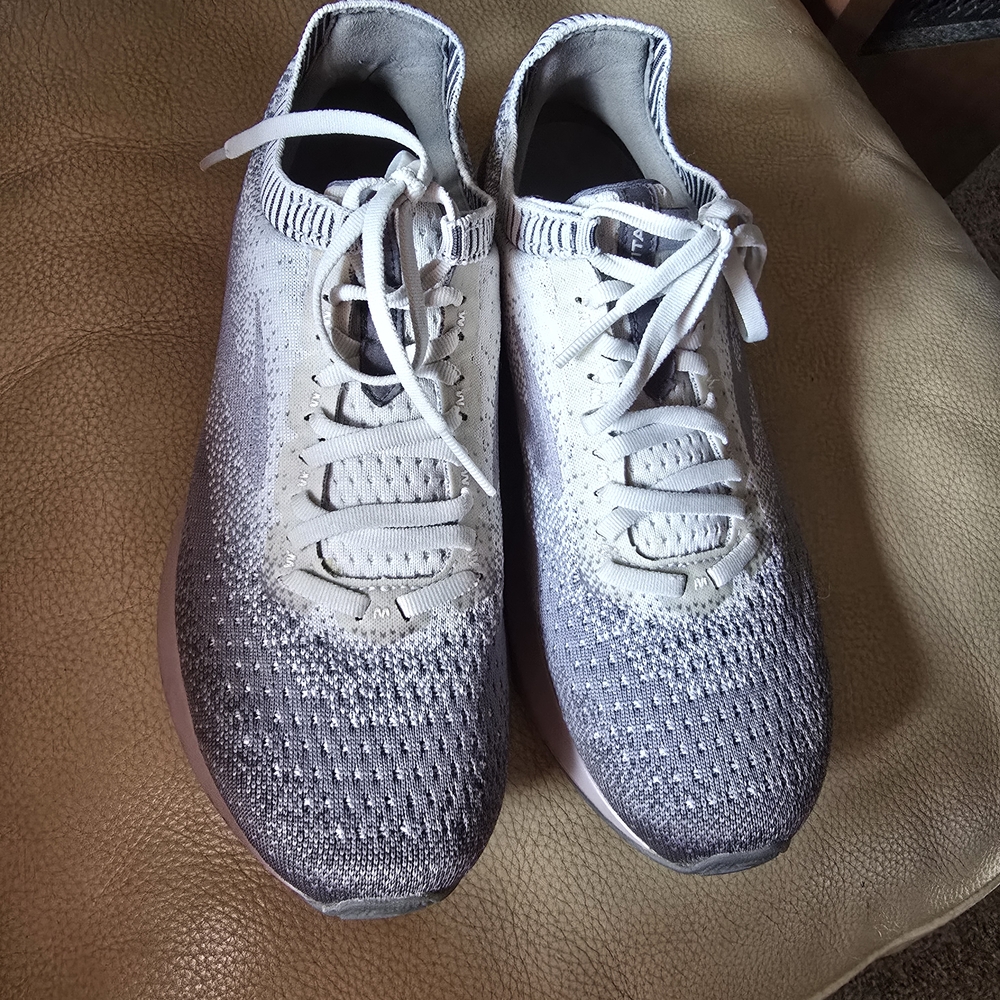 Brooks Women's Gradient Running Shoes - Picture 3 of 6